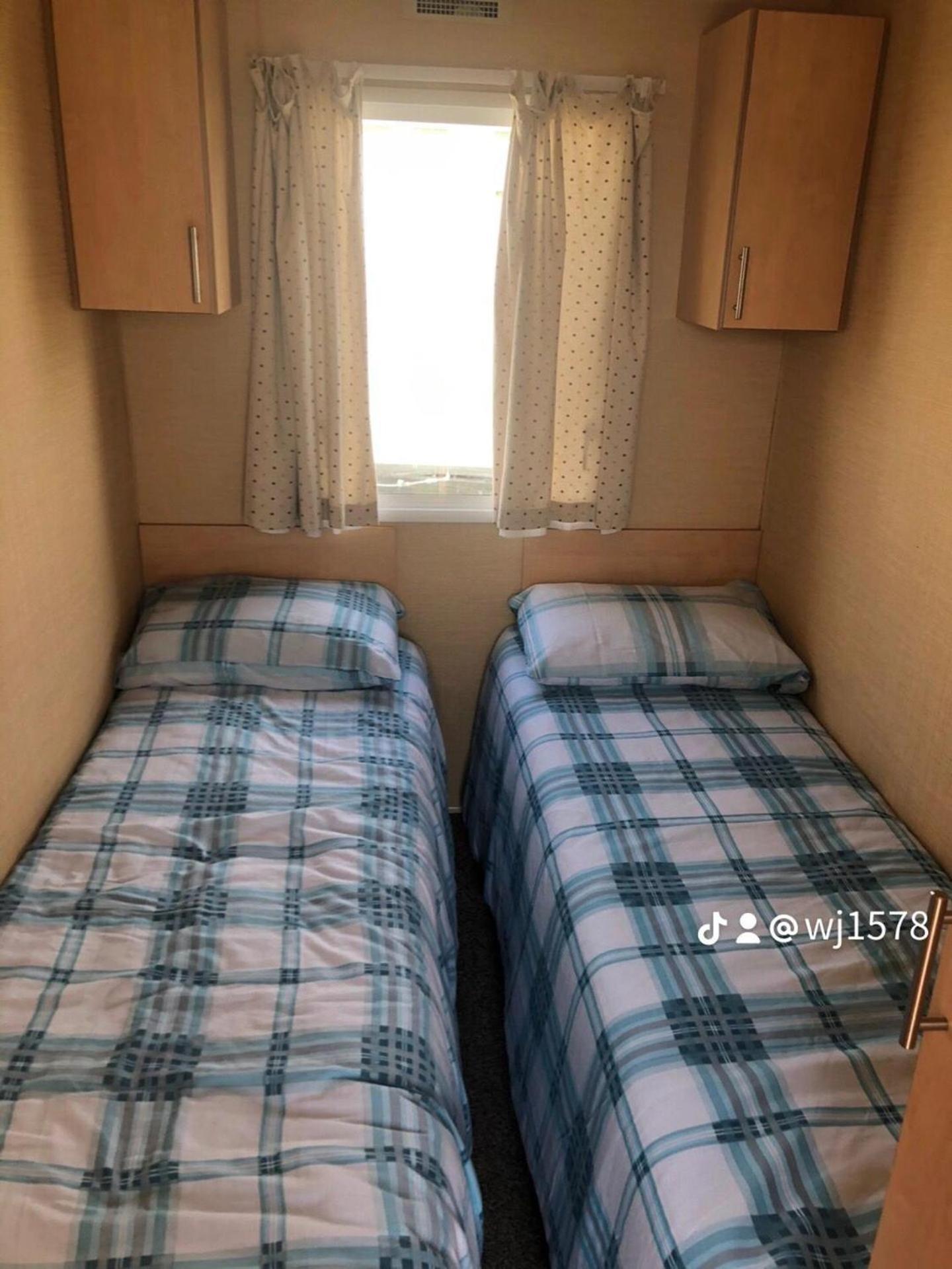 Adorable 2 Bedroom Caravan In Clacton-On-Sea Zewnętrze zdjęcie