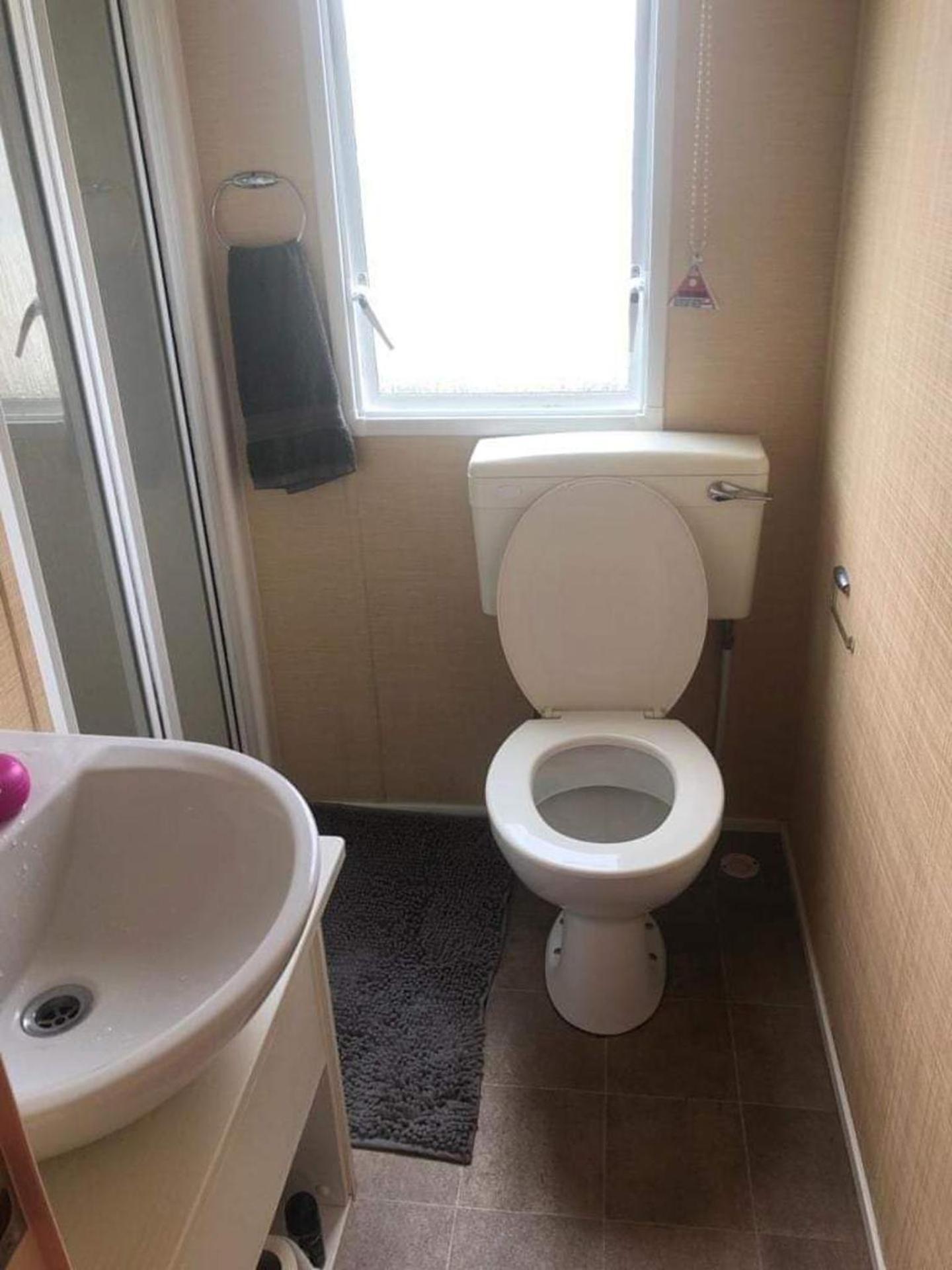 Adorable 2 Bedroom Caravan In Clacton-On-Sea Zewnętrze zdjęcie
